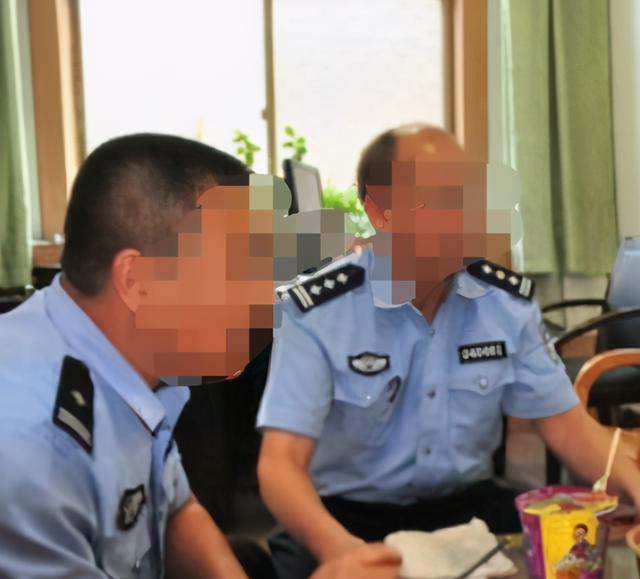 民警巧解兩名老人現(xiàn)金“失蹤”誤會(huì)