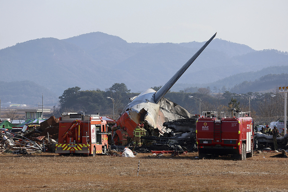 韓國客機(jī)起火已致47人死亡